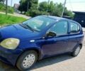 Синій Тойота Яріс, об'ємом двигуна 1 л та пробігом 205 тис. км за 3238 $, фото 1 на Automoto.ua