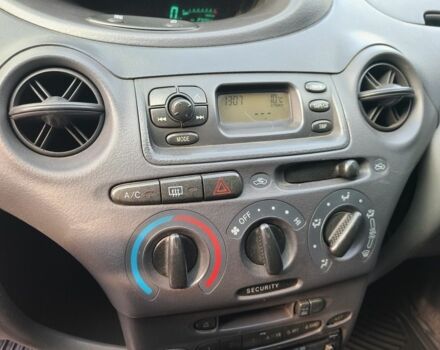 Тойота Ярис 1999 в Одессе на Automoto.ua Синий Тойота Ярис, объемом двигателя 1 л и пробегом 272 тыс. км за 2699 $, фото 16 на Automoto.ua