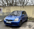 Синий Тойота Ярис, объемом двигателя 1 л и пробегом 261 тыс. км за 3300 $, фото 1 на Automoto.ua
