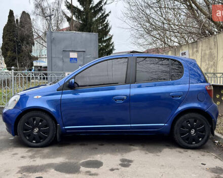 Синий Тойота Ярис, объемом двигателя 1 л и пробегом 261 тыс. км за 3300 $, фото 1 на Automoto.ua