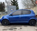 Синий Тойота Ярис, объемом двигателя 1 л и пробегом 261 тыс. км за 3300 $, фото 1 на Automoto.ua