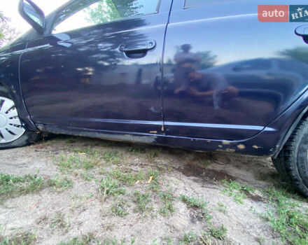 Синий Тойота Ярис, объемом двигателя 1 л и пробегом 356 тыс. км за 2800 $, фото 4 на Automoto.ua