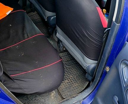 Тойота Яріс 1999 у Люботине на Automoto.ua Синій Тойота Яріс, об'ємом двигуна 1 л та пробігом 0 тис. км за 2500 $, фото 3 на Automoto.ua