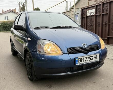 Синий Тойота Ярис, объемом двигателя 1 л и пробегом 180 тыс. км за 2300 $, фото 2 на Automoto.ua