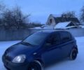 Синій Тойота Яріс, об'ємом двигуна 1 л та пробігом 200 тис. км за 3400 $, фото 1 на Automoto.ua