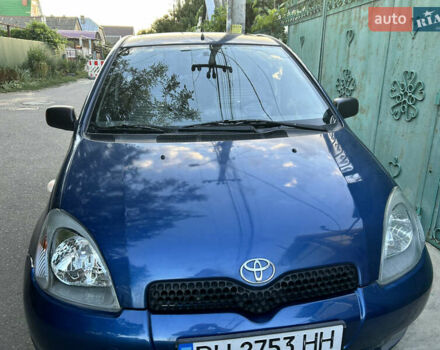 Синий Тойота Ярис, объемом двигателя 1 л и пробегом 260 тыс. км за 2700 $, фото 3 на Automoto.ua