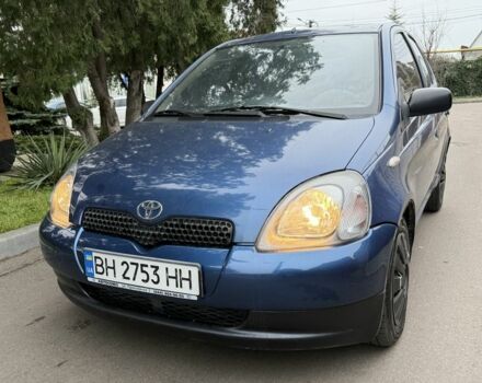 Синий Тойота Ярис, объемом двигателя 1 л и пробегом 180 тыс. км за 2300 $, фото 1 на Automoto.ua