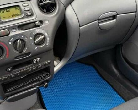 Синий Тойота Ярис, объемом двигателя 1 л и пробегом 270 тыс. км за 5200 $, фото 9 на Automoto.ua