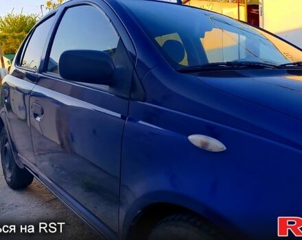 Синій Тойота Яріс, об'ємом двигуна 1.3 л та пробігом 196 тис. км за 5000 $, фото 2 на Automoto.ua