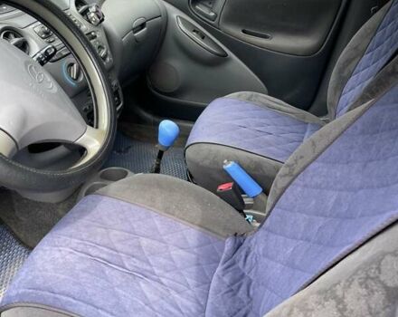 Тойота Яріс 2001 у Миколаєві на Automoto.ua Синій Тойота Яріс, об'ємом двигуна 0.99 л та пробігом 300 тис. км за 2800 $, фото 5 на Automoto.ua