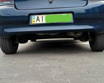 Синий Тойота Ярис, объемом двигателя 1 л и пробегом 270 тыс. км за 5200 $, фото 70 на Automoto.ua
