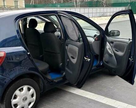 Синий Тойота Ярис, объемом двигателя 1 л и пробегом 270 тыс. км за 5200 $, фото 22 на Automoto.ua