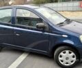 Синий Тойота Ярис, объемом двигателя 1 л и пробегом 270 тыс. км за 5200 $, фото 3 на Automoto.ua