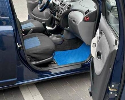 Синий Тойота Ярис, объемом двигателя 1 л и пробегом 270 тыс. км за 5200 $, фото 52 на Automoto.ua