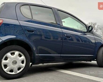 Синий Тойота Ярис, объемом двигателя 1 л и пробегом 270 тыс. км за 5200 $, фото 78 на Automoto.ua