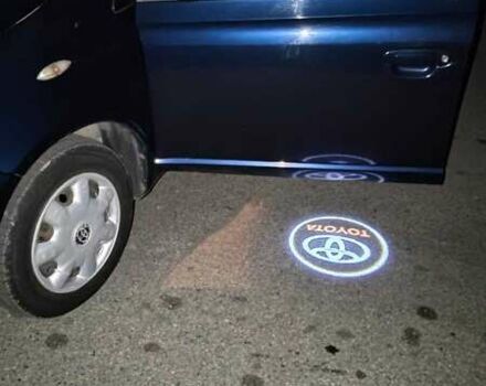 Синий Тойота Ярис, объемом двигателя 1 л и пробегом 270 тыс. км за 5200 $, фото 46 на Automoto.ua