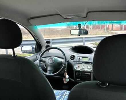 Тойота Ярис 2003 в Немирове на Automoto.ua Синий Тойота Ярис, объемом двигателя 1 л и пробегом 240 тыс. км за 3500 $, фото 4 на Automoto.ua