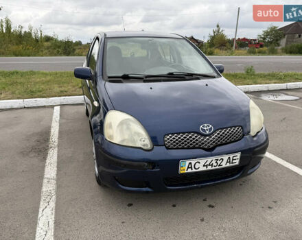 Синий Тойота Ярис, объемом двигателя 1 л и пробегом 140 тыс. км за 3200 $, фото 1 на Automoto.ua