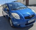 Синій Тойота Яріс, об'ємом двигуна 1.3 л та пробігом 165 тис. км за 5000 $, фото 1 на Automoto.ua