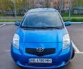 Синий Тойота Ярис, объемом двигателя 1 л и пробегом 200 тыс. км за 5200 $, фото 1 на Automoto.ua