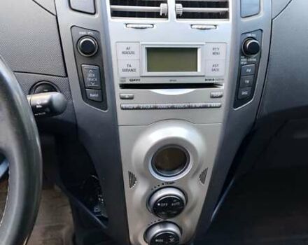 Тойота Яріс 2006 у Одесі на Automoto.ua Синій Тойота Яріс, об'ємом двигуна 1.3 л та пробігом 144 тис. км за 7000 $, фото 5 на Automoto.ua