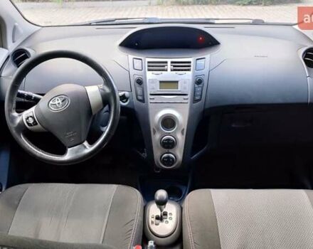 Тойота Яріс 2006 у Одесі на Automoto.ua Синій Тойота Яріс, об'ємом двигуна 1.3 л та пробігом 144 тис. км за 7000 $, фото 3 на Automoto.ua