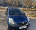Синий Тойота Ярис, объемом двигателя 1.36 л и пробегом 131 тыс. км за 6100 $, фото 1 на Automoto.ua