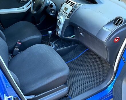 Синий Тойота Ярис, объемом двигателя 1.3 л и пробегом 175 тыс. км за 6700 $, фото 8 на Automoto.ua