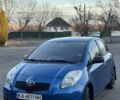 Синій Тойота Яріс, об'ємом двигуна 1.3 л та пробігом 160 тис. км за 6100 $, фото 1 на Automoto.ua