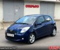 Синій Тойота Яріс, об'ємом двигуна 1.3 л та пробігом 142 тис. км за 6000 $, фото 1 на Automoto.ua