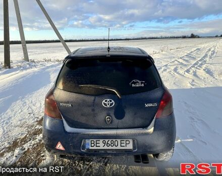 Синий Тойота Ярис, объемом двигателя 1.4 л и пробегом 180 тыс. км за 4750 $, фото 6 на Automoto.ua