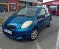 Синій Тойота Яріс, об'ємом двигуна 1.3 л та пробігом 230 тис. км за 6500 $, фото 1 на Automoto.ua