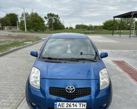 Синий Тойота Ярис, объемом двигателя 1.3 л и пробегом 256 тыс. км за 6000 $, фото 2 на Automoto.ua