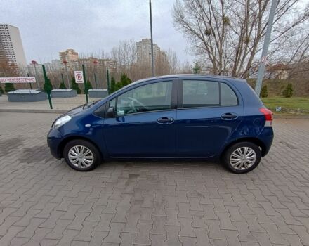 Синий Тойота Ярис, объемом двигателя 1 л и пробегом 3 тыс. км за 6000 $, фото 1 на Automoto.ua