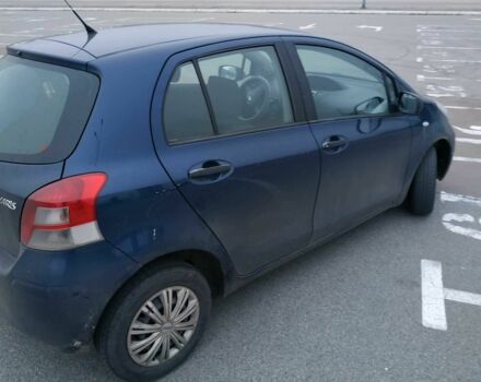 Синій Тойота Яріс, об'ємом двигуна 1 л та пробігом 195 тис. км за 4999 $, фото 6 на Automoto.ua