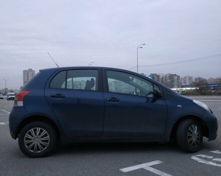 Синій Тойота Яріс, об'ємом двигуна 1 л та пробігом 195 тис. км за 4999 $, фото 5 на Automoto.ua
