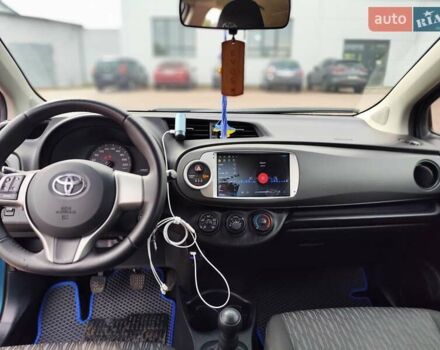 Синий Тойота Ярис, объемом двигателя 1 л и пробегом 144 тыс. км за 6800 $, фото 20 на Automoto.ua