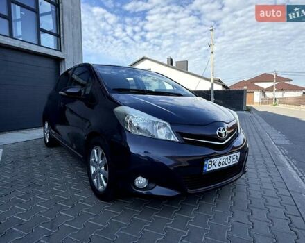 Синій Тойота Яріс, об'ємом двигуна 1.36 л та пробігом 184 тис. км за 7100 $, фото 6 на Automoto.ua