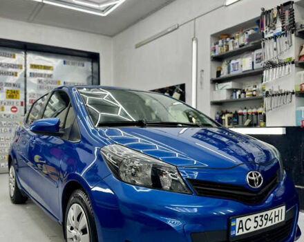 Синий Тойота Ярис, объемом двигателя 1.5 л и пробегом 212 тыс. км за 8000 $, фото 1 на Automoto.ua