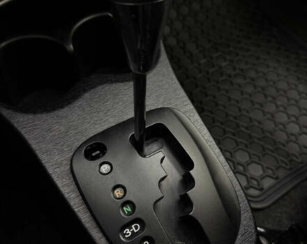 Синий Тойота Ярис, объемом двигателя 1.5 л и пробегом 212 тыс. км за 8000 $, фото 27 на Automoto.ua