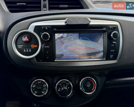 Тойота Яріс 2013 у Рівному на Automoto.ua Синій Тойота Яріс, об'ємом двигуна 1.4 л та пробігом 181 тис. км за 7500 $, фото 7 на Automoto.ua