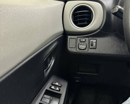 Синий Тойота Ярис, объемом двигателя 1.5 л и пробегом 212 тыс. км за 8000 $, фото 25 на Automoto.ua