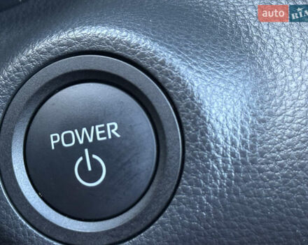 Синій Тойота Яріс, об'ємом двигуна 1.49 л та пробігом 6 тис. км за 25999 $, фото 70 на Automoto.ua