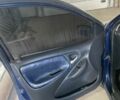 Синий Тойота Ярис, объемом двигателя 1 л и пробегом 126 тыс. км за 3200 $, фото 7 на Automoto.ua