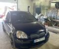 Синий Тойота Ярис, объемом двигателя 1 л и пробегом 126 тыс. км за 3200 $, фото 1 на Automoto.ua