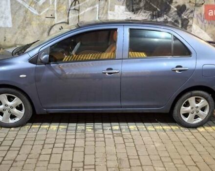 Синій Тойота Яріс, об'ємом двигуна 1.5 л та пробігом 240 тис. км за 5500 $, фото 1 на Automoto.ua