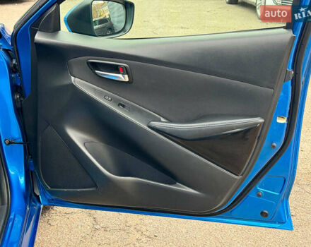 Синий Тойота Ярис, объемом двигателя 1.5 л и пробегом 170 тыс. км за 12890 $, фото 21 на Automoto.ua