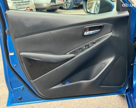 Синій Тойота Яріс, об'ємом двигуна 1.5 л та пробігом 170 тис. км за 12790 $, фото 12 на Automoto.ua