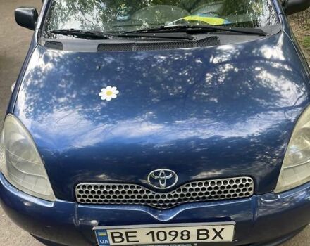 Синій Тойота Яріс, об'ємом двигуна 0.99 л та пробігом 300 тис. км за 3200 $, фото 1 на Automoto.ua