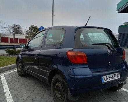 Синий Тойота Ярис, объемом двигателя 1 л и пробегом 240 тыс. км за 3500 $, фото 1 на Automoto.ua